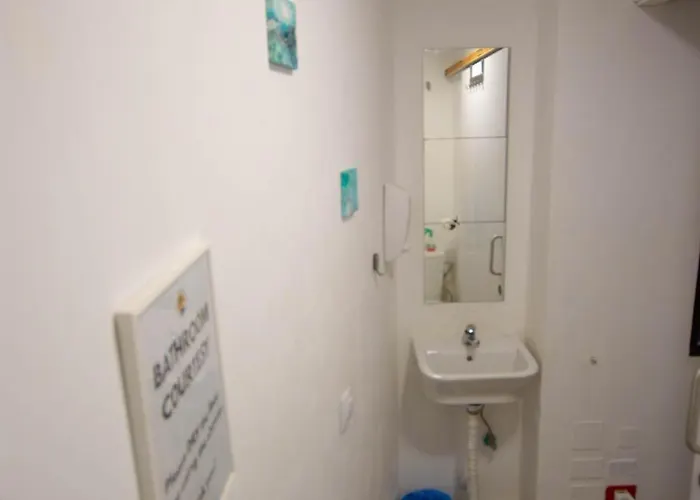 Tropical Work بيت شباب *